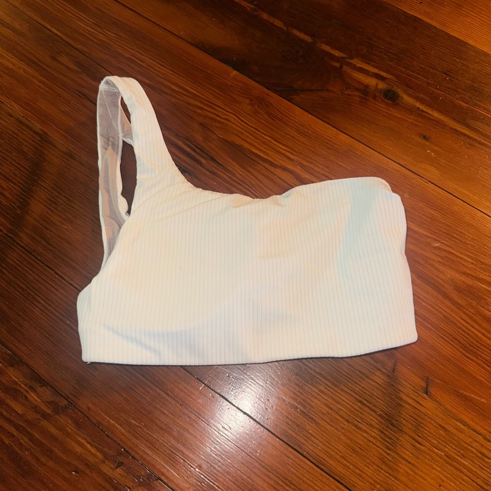 Lululemon white sports bra